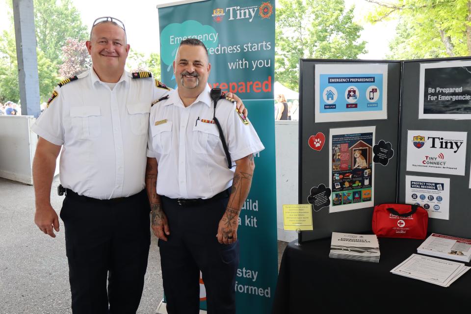 Fire and Emergency Services Chief and Emergency Management staff at the vendor fair