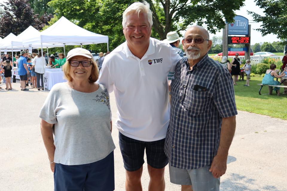 Mayor Evans with residents