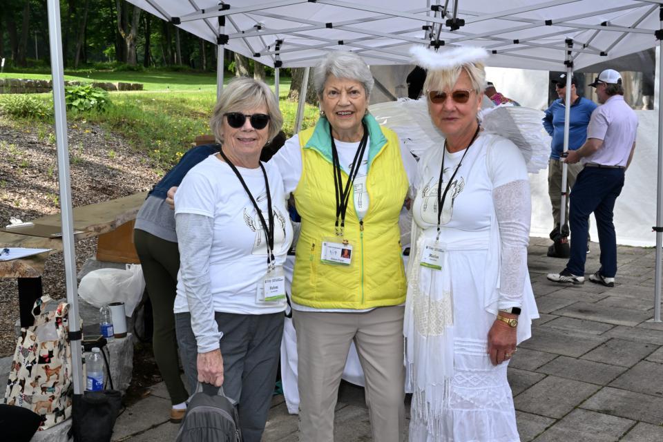 Representatives from Angels with Backpacks