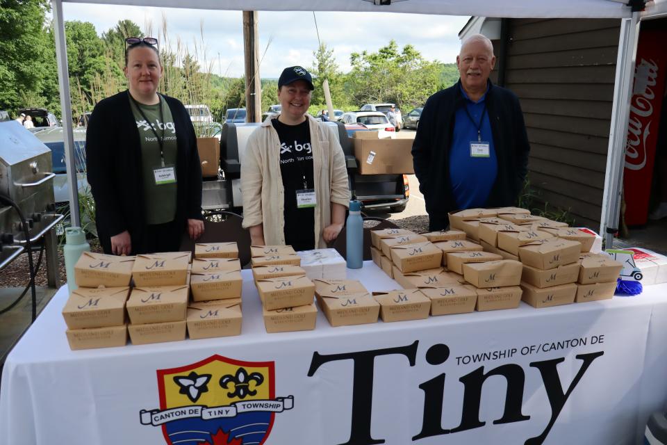 Volunteers at the lunch table