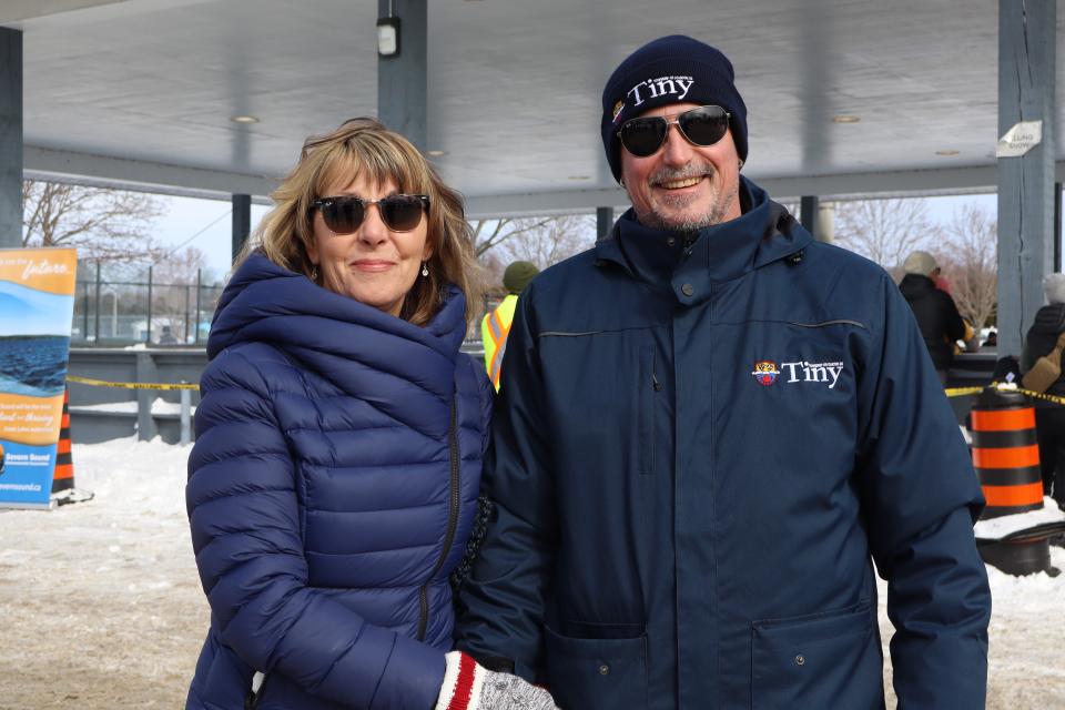 couple enjoying the winter carnaval